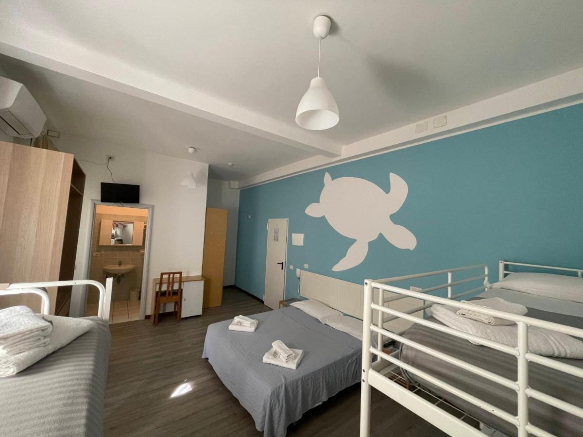 Hotel Aloha Cesenatico Exterior photo